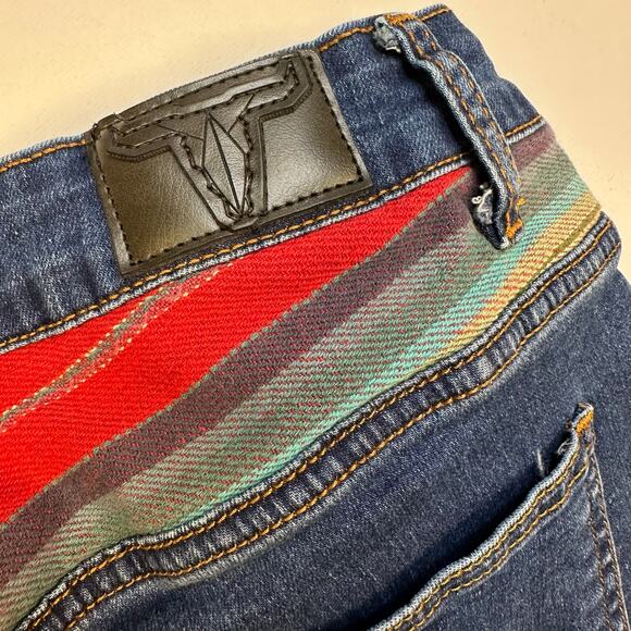 Lucky & Blessed Western Bell Bottom Flare Leg Jeans with Serape Insets Size 10 - Picture 3 of 7